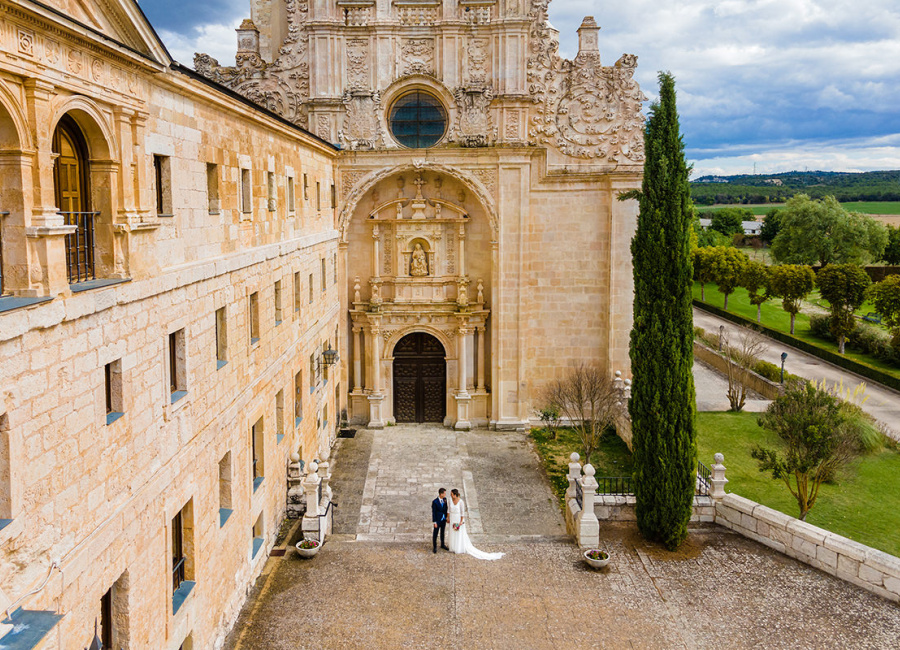 Wedding Monastery of Santa María de la Vid: Eva and Darío