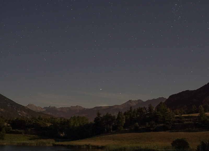 Surt la Lluna al Llac Siguret